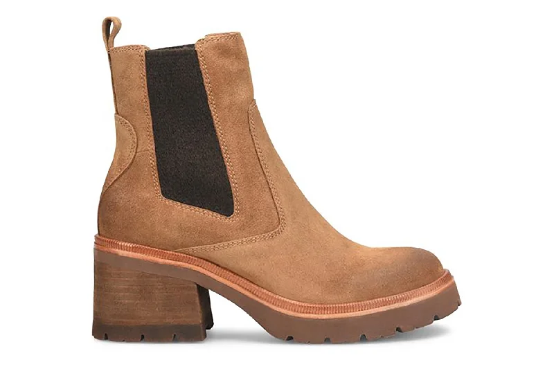 Boots with a modern, edgy look for a fashion-forward statementJordie