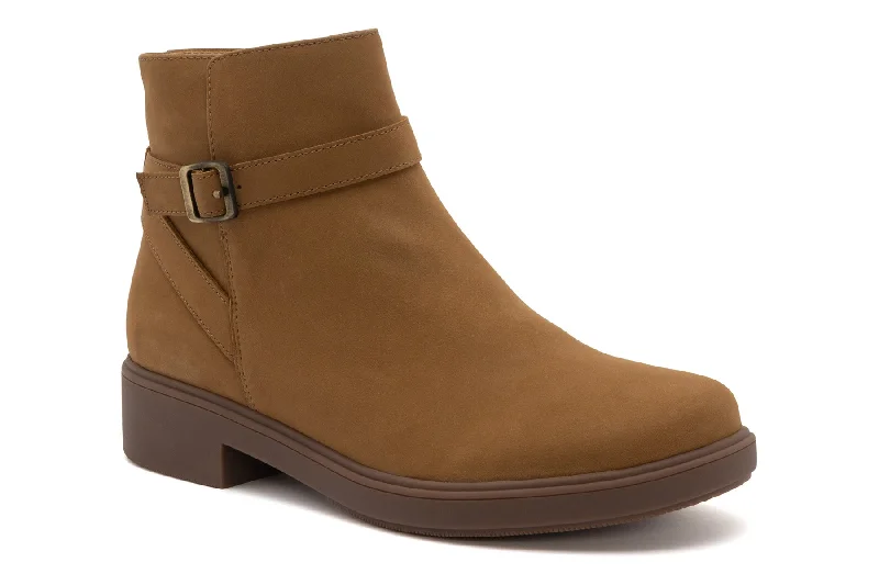 Fashionable boots with subtle designs for understated eleganceCompass Buckle Metatarsal