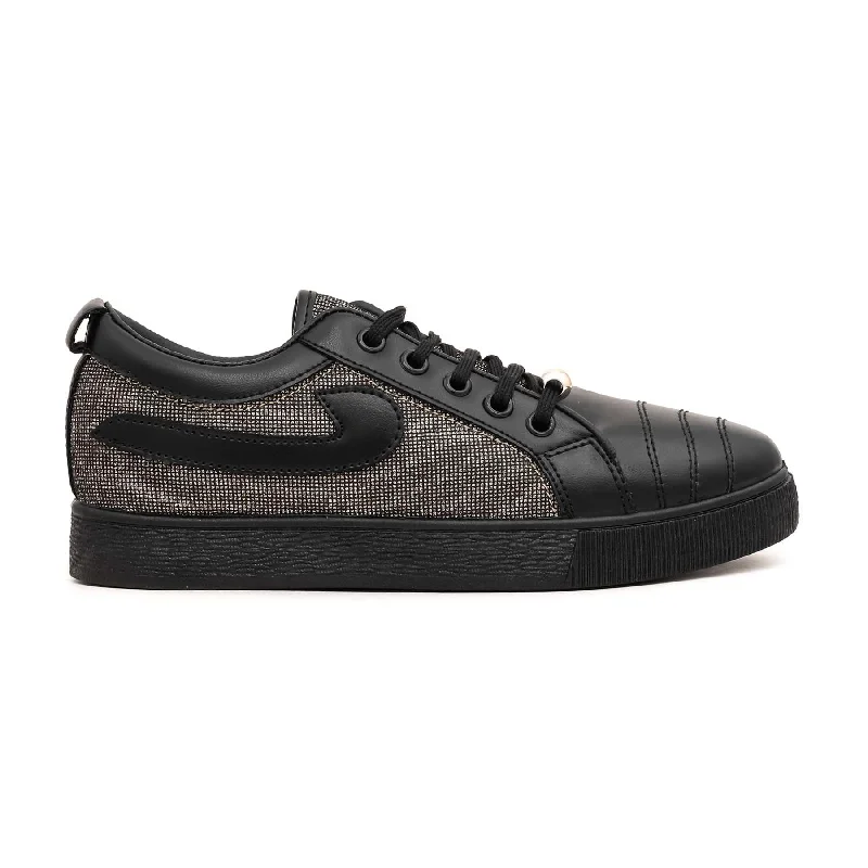 athletic shoes with moisture-wicking fabricBlack Casual Sneaker AT7273