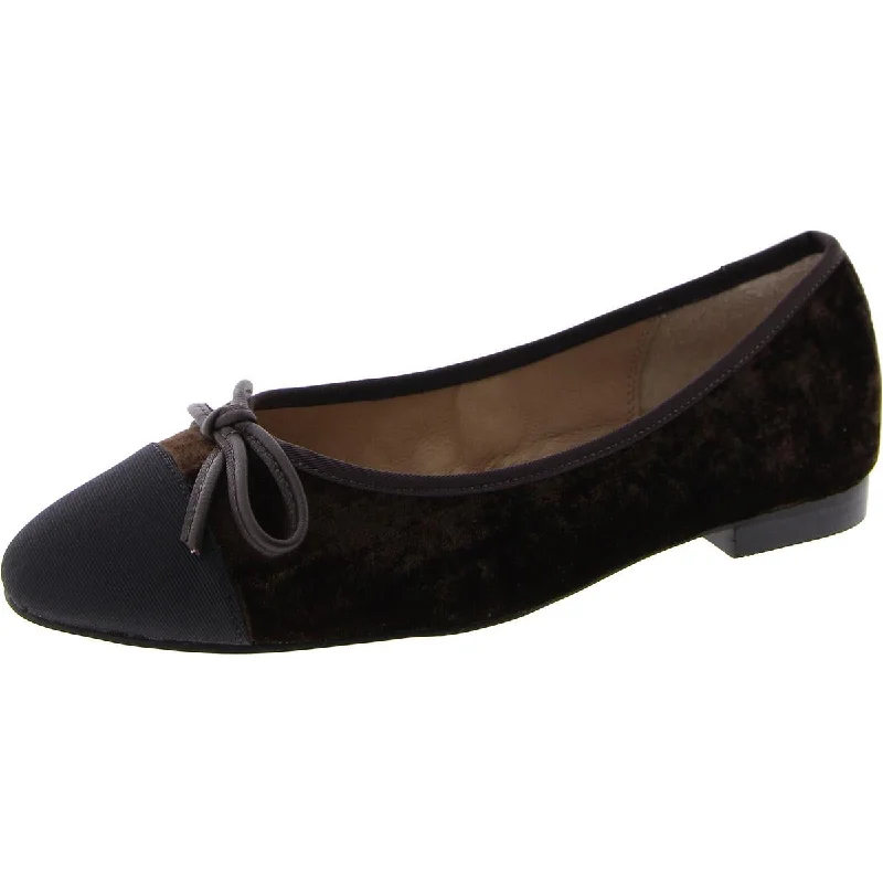 Trendy flats with a color-block design for a modern lookStylish flats with easy-to-wear designsWomens Velvet Flat Ballet Flats