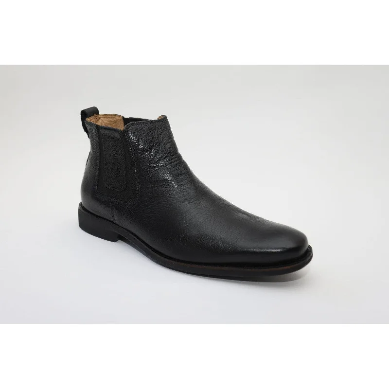 Boots with padded collars for added ankle supportSavelli 6713 Mens Black Leather Pull On Chelsea Boots