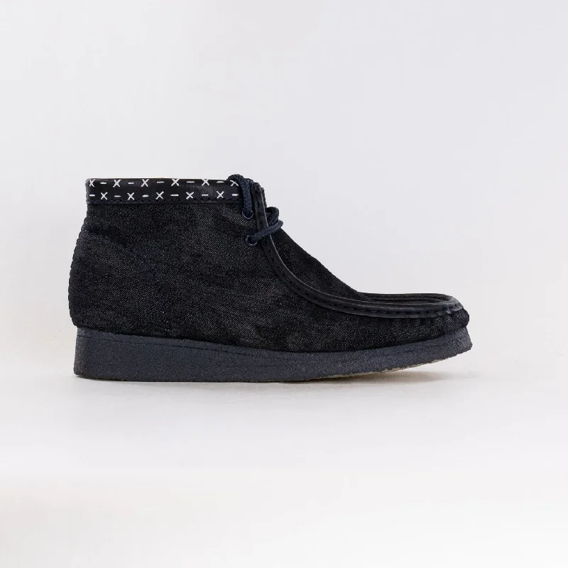 Comfortable boots with a slip-resistant sole for safetyClarks Originals Wallabee Boot (Men's) - Denim Blue Synthetic