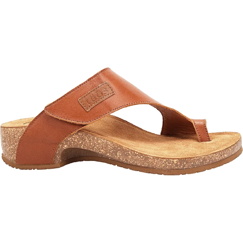 sandals for strolling the boardwalkWomen's Taos Loop Brandy Leather