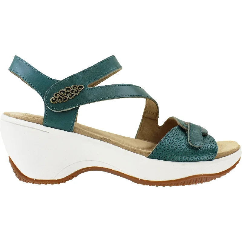 sandals for tropical beach excursionsWomen's Halsa Cindy Blue Leather