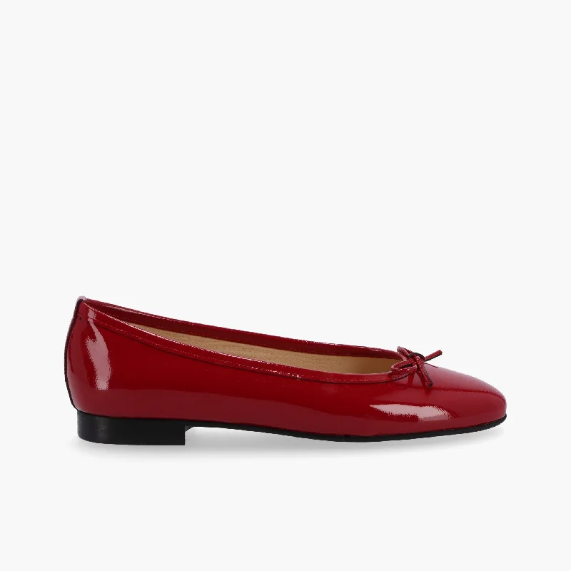 Trendy flats with decorative buckles for a chic touchFlats with soft insoles for all-day wearOriana Onix Red Leather Ballet Flats