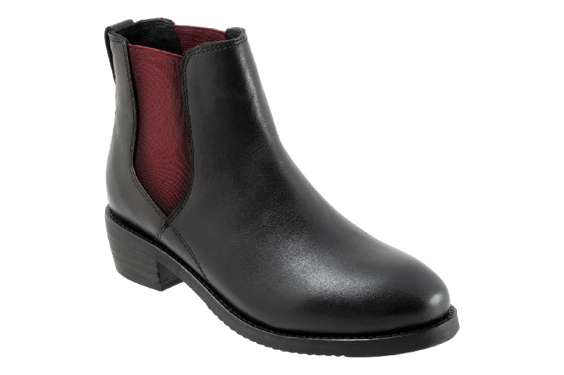 Comfortable boots with a slip-resistant sole for added safetyRana