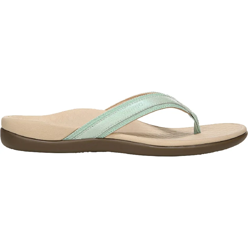 sandals for a day out in the sunWomen's Vionic Tide II Lichen Leather