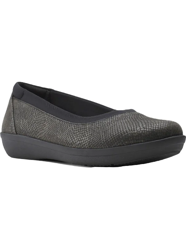 Comfortable flats with memory foam insole for extra comfortFlats for women with unique embellishmentsAyla Low Womens Comfy Slip-On Ballet Flats