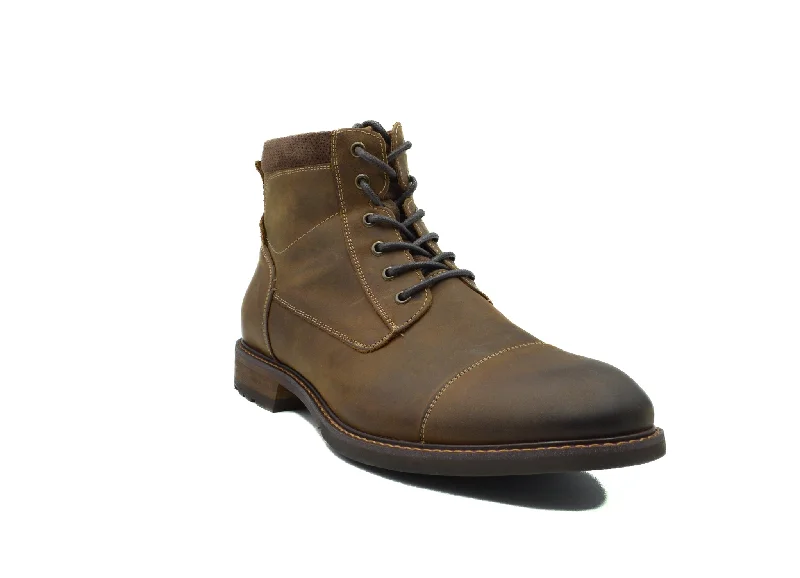 Fashionable biker boots with a rugged edgeFLORSHEIM LODGE  Cap Toe Lace Boot