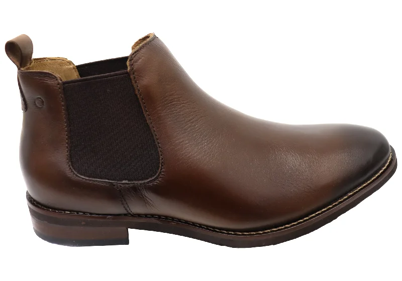 Designer boots with subtle elegance and modern detailsDemocrata Jacko Mens Comfortable Leather Chelsea Boots Made In Brazil