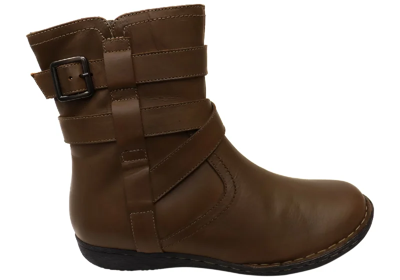 High-top boots with a sporty vibe for casual wearPlanet Shoes Walker Womens Comfortable Leather Boots