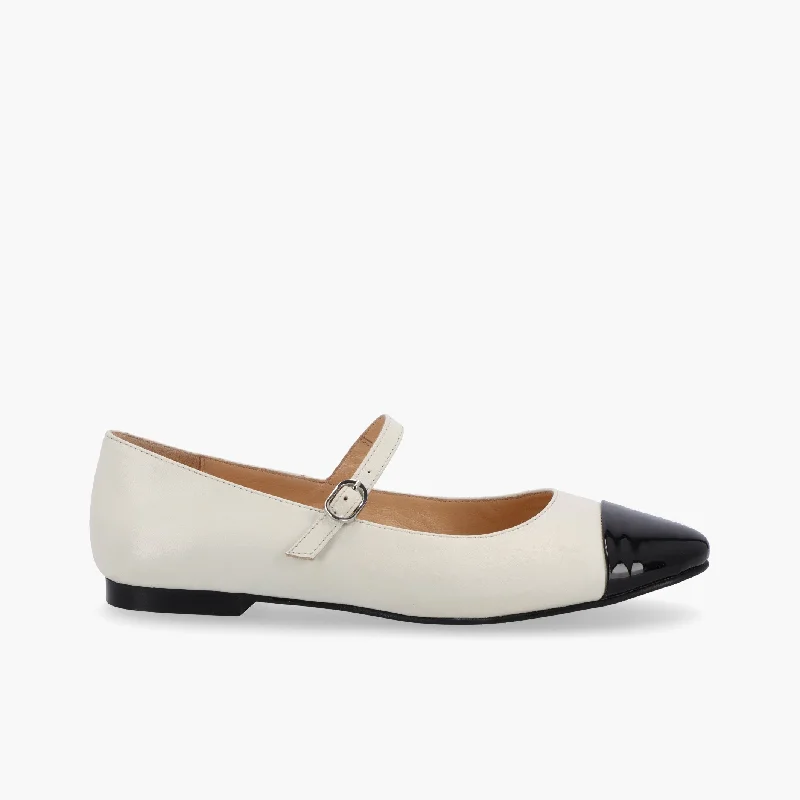 Flats with minimalist detailing for a sleek, simple styleComfortable flats with arch support for all-day comfortMusa Bicolor Black Cream Leather Ballet Flats