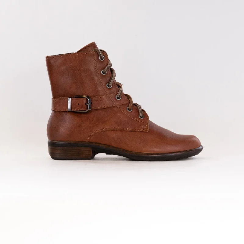 Elegant boots with a minimalistic silhouette for versatilityNaot Alize Boot (Women's) - Brown Peanut Leather