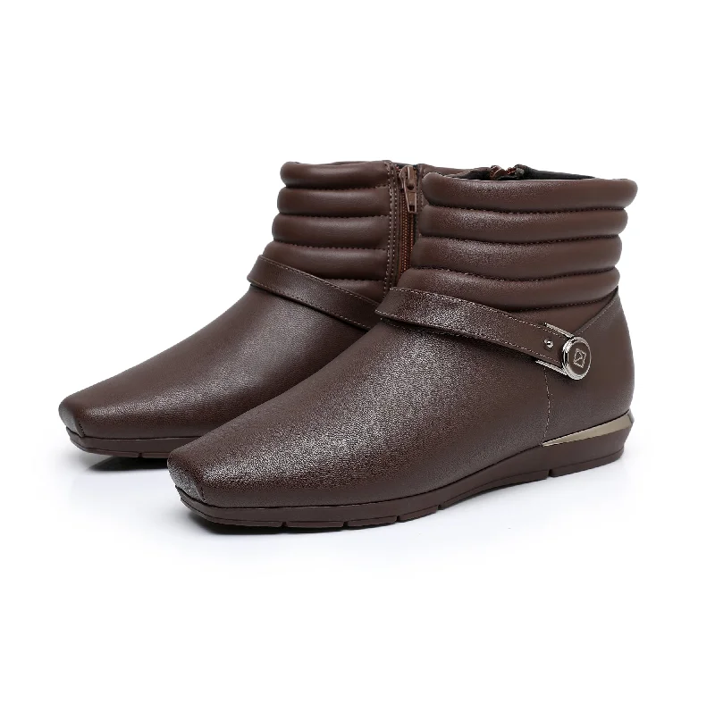 Comfortable boots with a padded collar for added supportBuckle Bliss Boots (147.199)