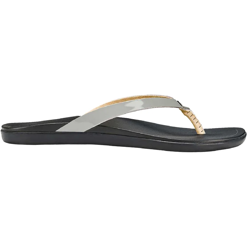 sandals for beachside loungingWomen's OluKai Ho'Opio Poi Leather