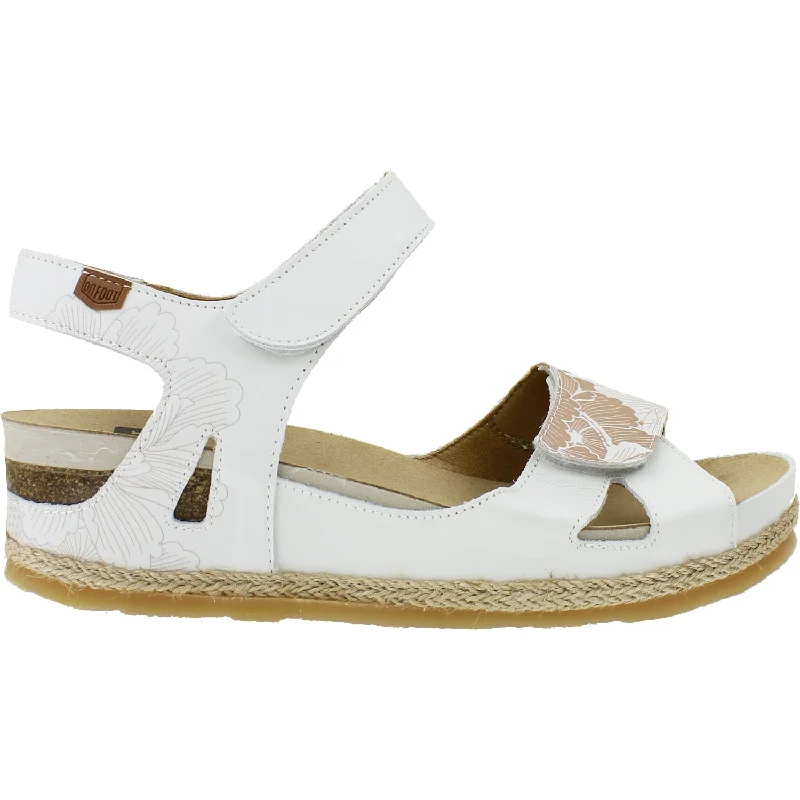 sandals for exploring beach resortsWomen's On Foot 231 Cynara Cuero Leather