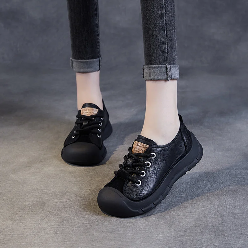 casual shoes with contrasting stitching for added flairWomen Retro Leather Soft Flat Casual Shoes