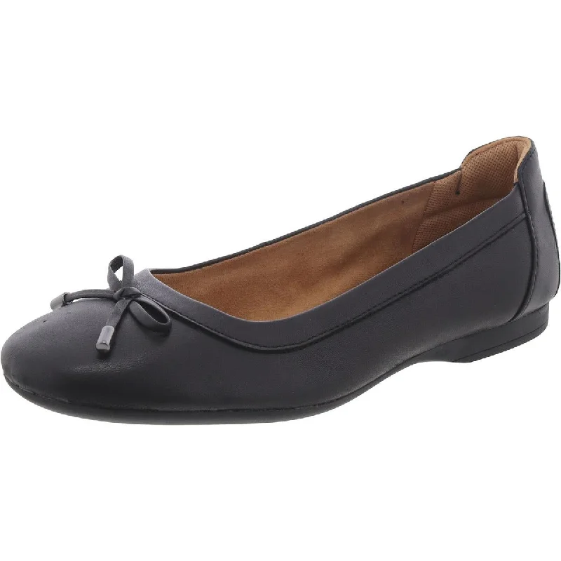 Flats with soft, flexible material for everyday comfortFlats for women with trendy accentsWomens Leather Slip On Ballet Flats