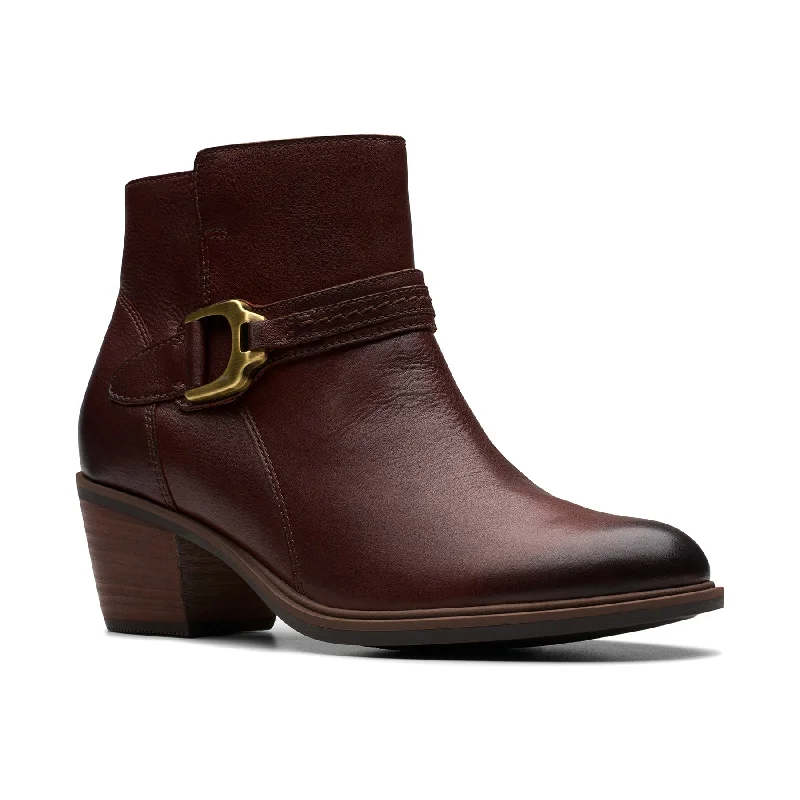 Stylish boots with rounded toes for extra room and comfortNeva Buckle