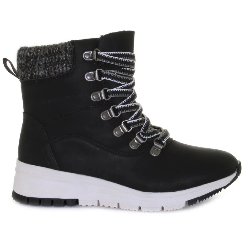 Comfortable boots with extra cushioning for walking comfortToe Warmers (Wanderlust) Women's Deny Boot Black