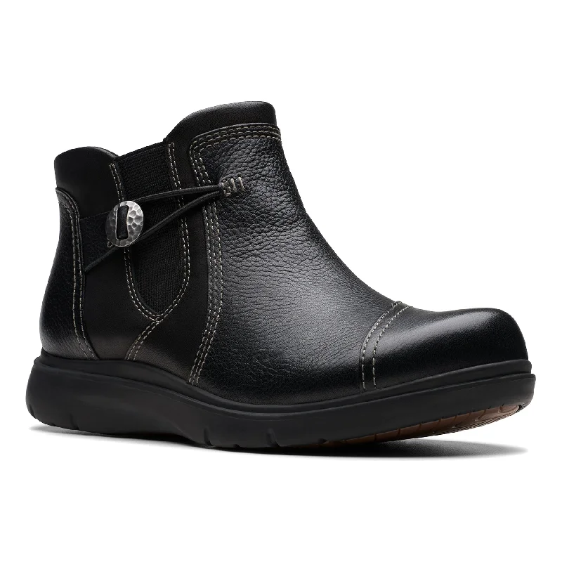 Comfortable boots with wide calf sizing for a better fitCertina Joy