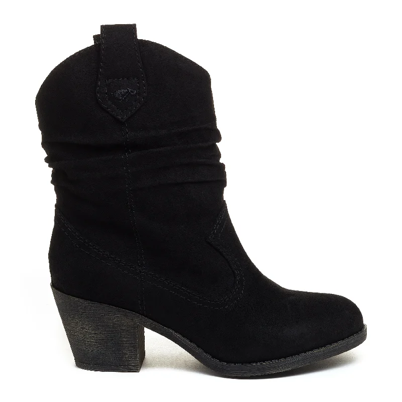 Stylish boots with rounded toes for extra room and comfortSheriff Black Western Boot